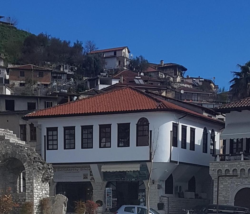 White Villa Berat Extérieur photo